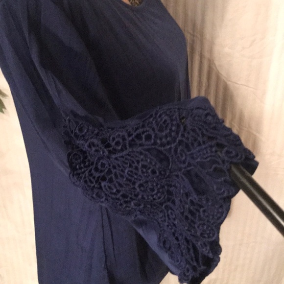 •BUNDLE ONLY• NEW YORK LAUNDRY TOP - Picture 8 of 8